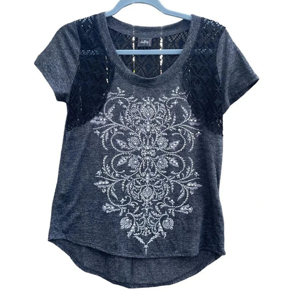 DAYTRIP GRAPHIC TEE - Picture 1 of 4